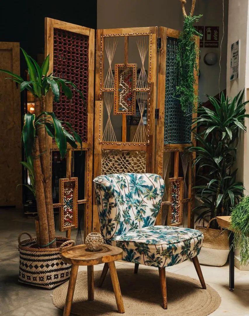 The Urban Jungle Hostel مالقة